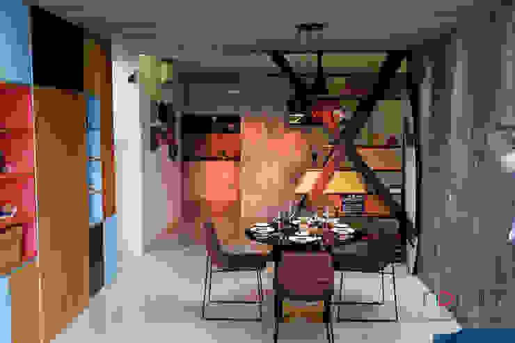 Industrial Contemporary condo inDfinity Design (M) SDN BHD Industrial style dining room