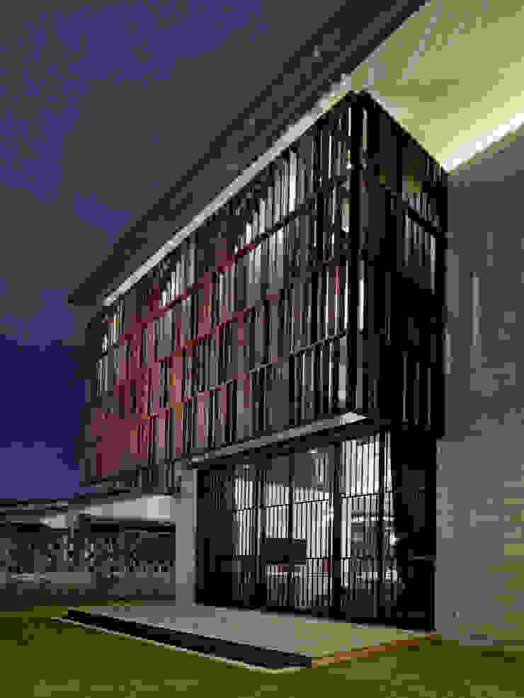 MJ Kanny Architect Moderne Häuser