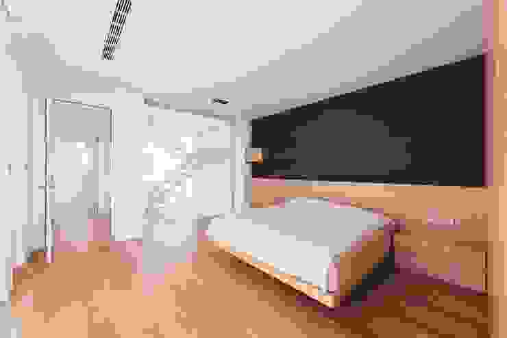 勝暉建築工程行 Camera da letto moderna
