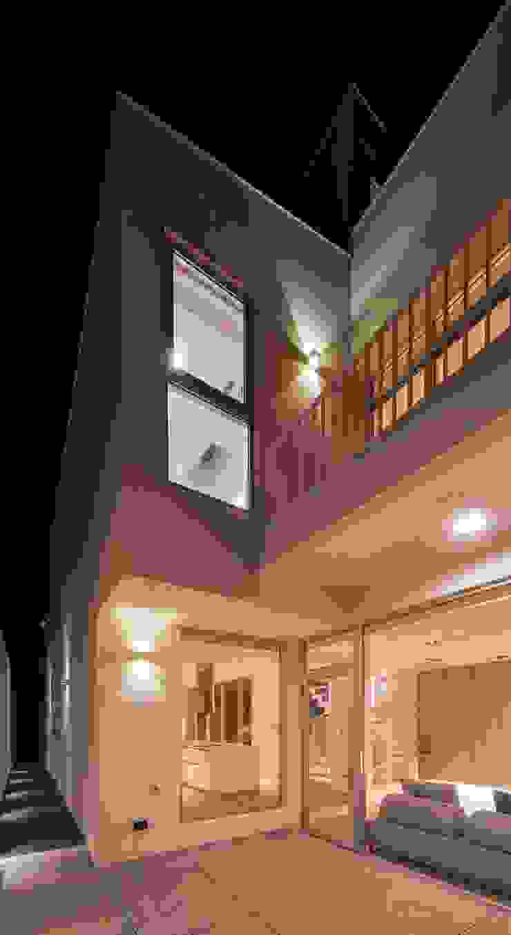 勝暉建築工程行 Case moderne