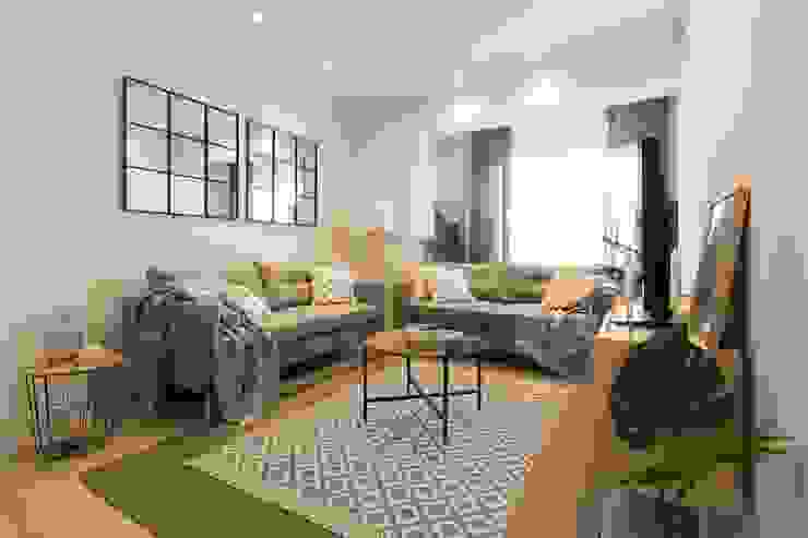 Salón Become a Home Salones de estilo escandinavo