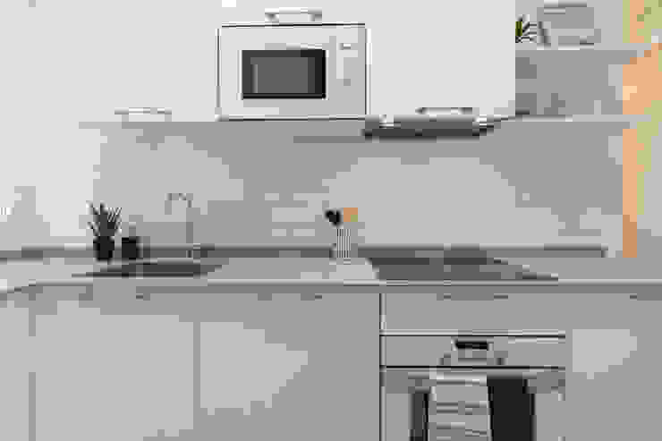 Cocina Become a Home Cocinas de estilo escandinavo