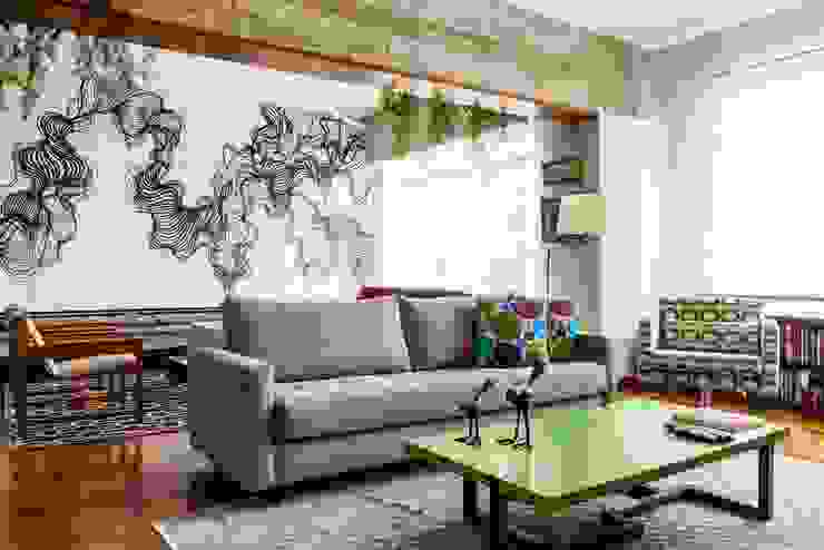 Apartamento Frei Caneca Marcella Loeb Salas multimídia modernas Madeira