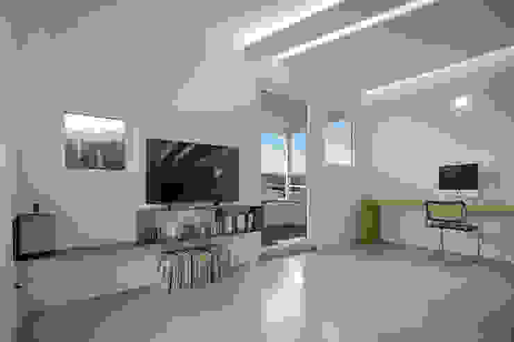 Casa-Cannocchiale, MAMESTUDIO MAMESTUDIO Soggiorno minimalista