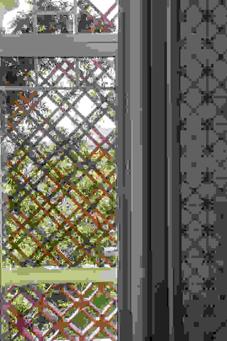 Sala de vivenda em S. Mamede - Projeto de interiores Shi Studio - Matosinhos, Porto por ShiStudio Interior Design Rústico