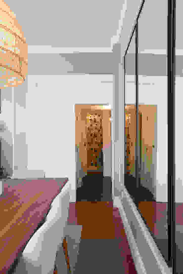 Sala de vivenda em S. Mamede - Projeto de interiores Shi Studio - Matosinhos, Porto por ShiStudio Interior Design Escandinavo