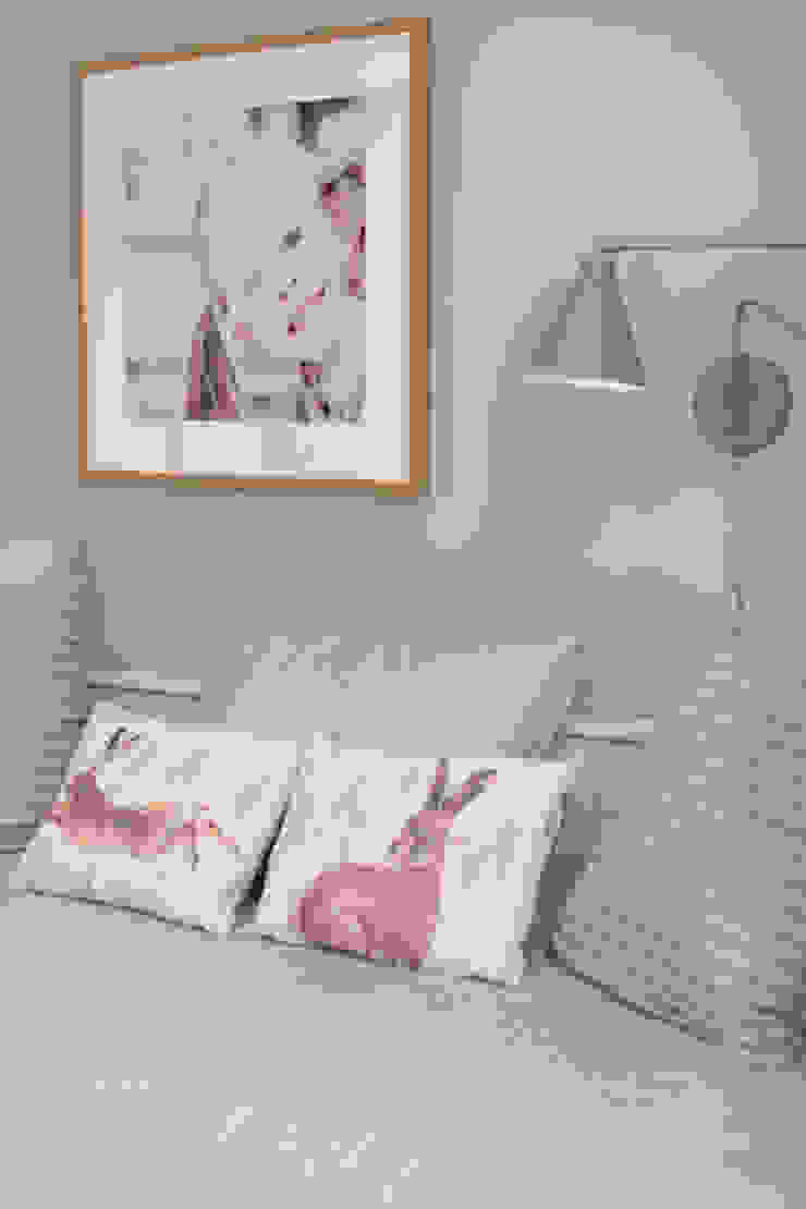 Quarto criança - vivenda em S. Mamede - Projeto de interiores Shi Studio - Matosinhos, Porto por ShiStudio Interior Design Escandinavo