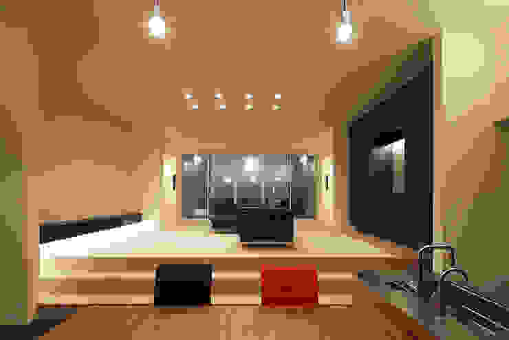 *studio LOOP 建築設計事務所 Moderne Wohnzimmer