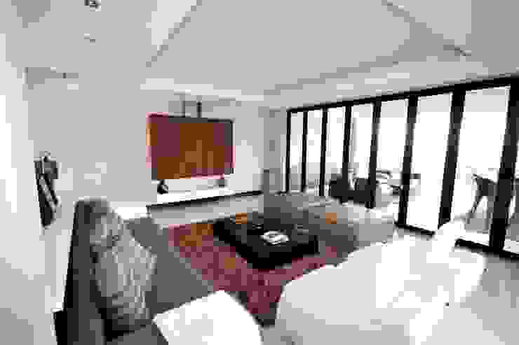 Living room Nuclei Lifestyle Design Modern living room White