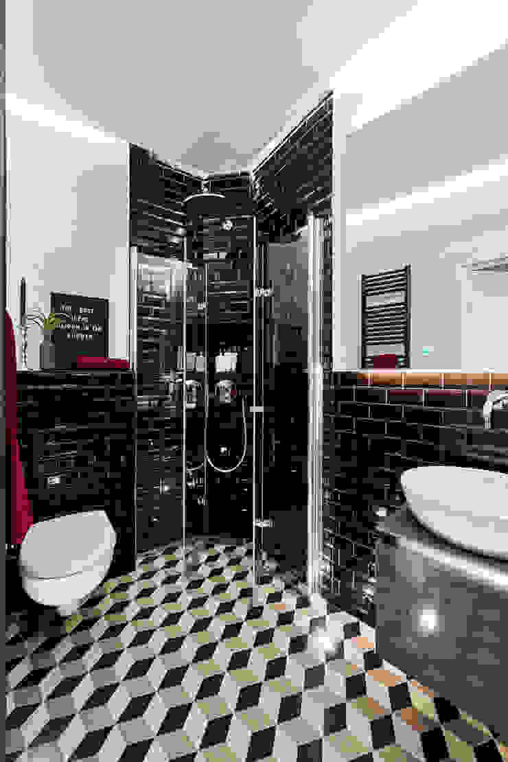 Modernes und extravagantes Badezimmer, BANOVO GmbH BANOVO GmbH Eclectic style bathroom Tiles Brown