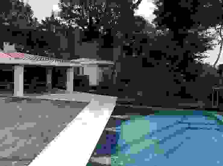 OMAR SEIJAS, ARQUITECTO Moderne Pools