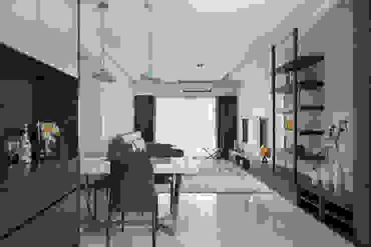 寬宸室內設計有限公司 Salas de estar modernas Cinza