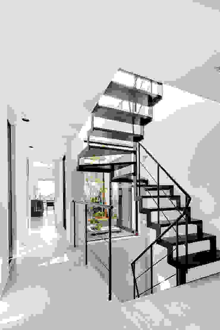 ２階：階段ホール TERAJIMA ARCHITECTS／テラジマアーキテクツ 階段