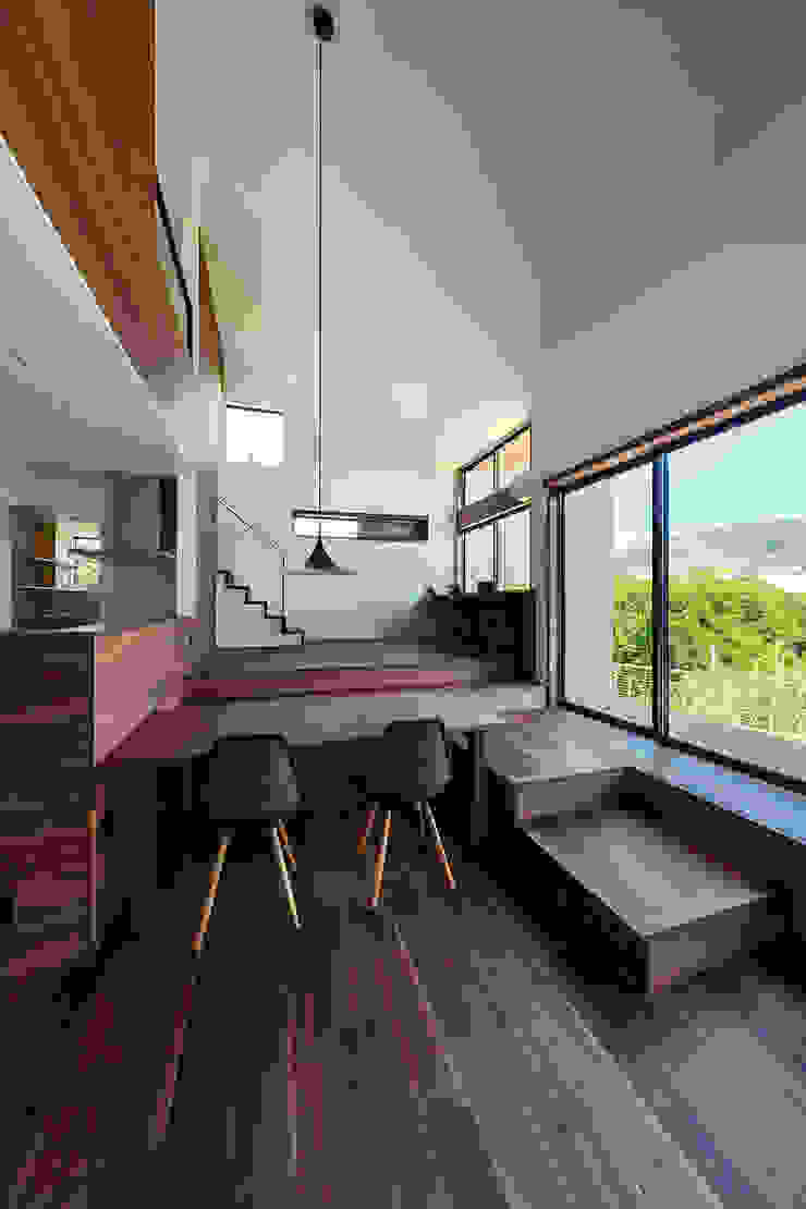 一級建築士事務所haus Nowoczesna jadalnia Drewno Biały