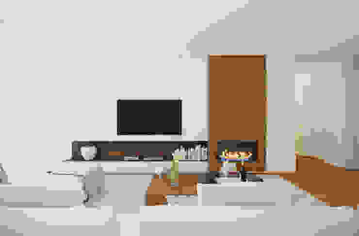 Modern living room by 411 - Design e Arquitectura de Interiores Modern
