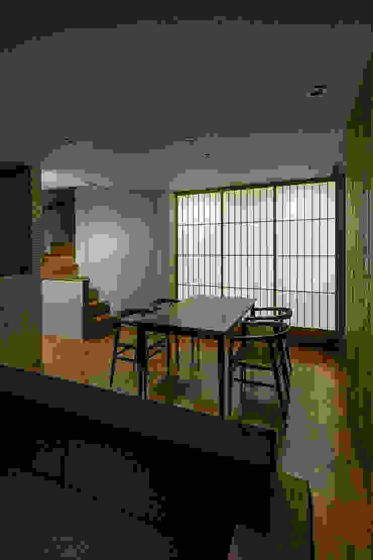 松岡淳建築設計事務所 Modern dining room