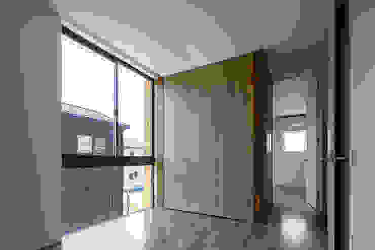 松岡淳建築設計事務所 Modern nursery/kids room
