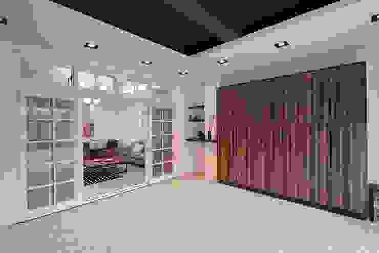 15 款風格各異的車庫與停車棚設計 Homify