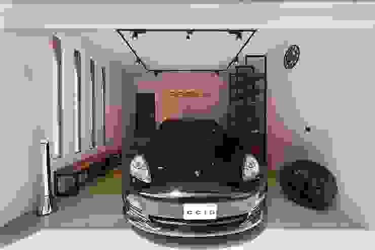 15 款風格各異的車庫與停車棚設計 Homify 15 款風格各異的車庫與停車棚設計 Homify