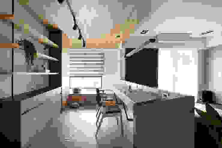 極簡室內設計 Simple Design Studio Minimalistische Arbeitszimmer
