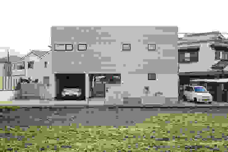 ピロティが快適さの秘密 南北に風が通り抜けるシンプルモダンの住まい Homify ピロティが快適さの秘密 南北に風が通り抜けるシンプルモダンの住まい Homify