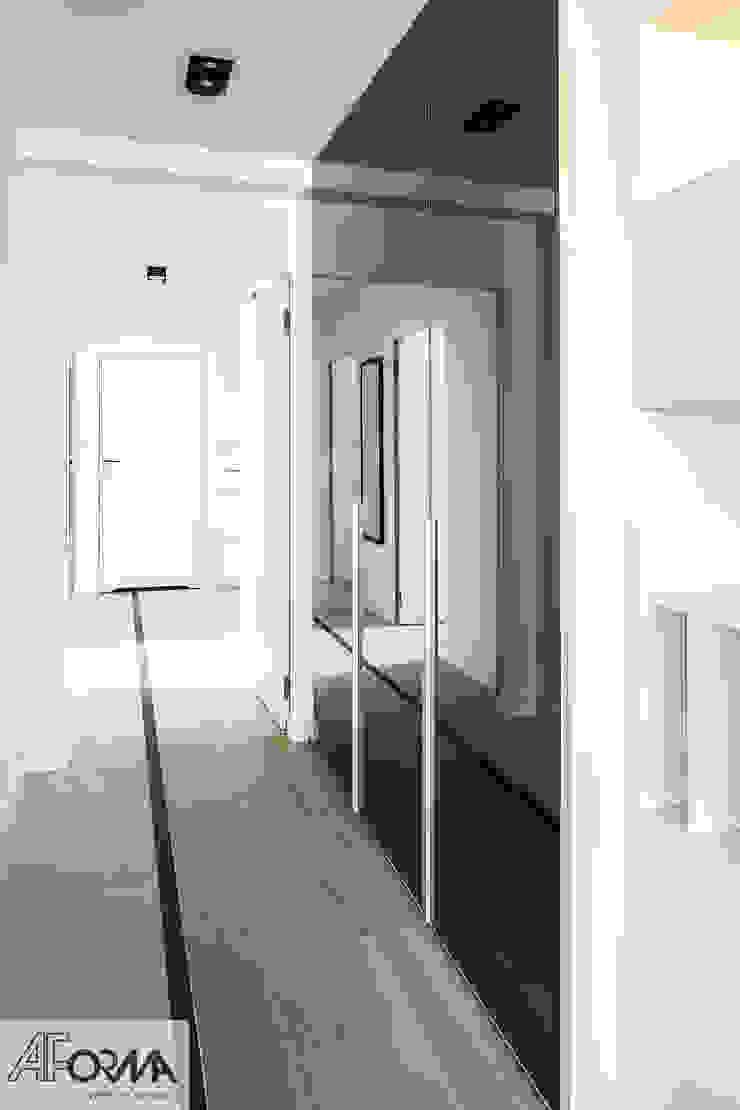modern apartament in grey AFormA Architektura wnętrz Anna Fodemska Modern Corridor, Hallway and Staircase
