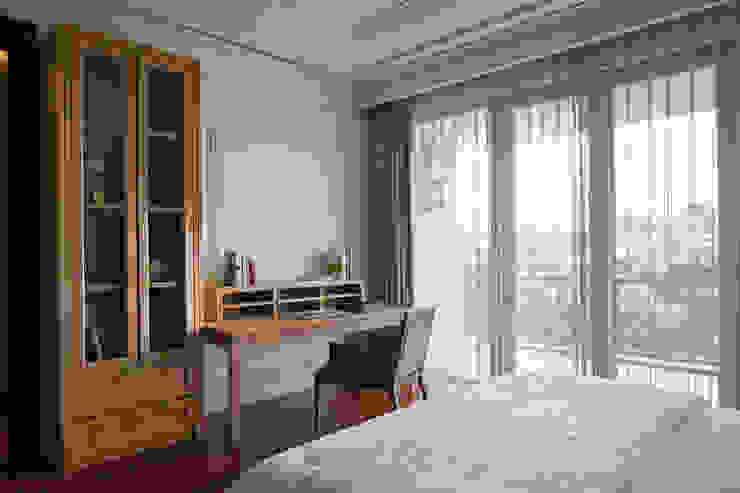 Bedroom / Work table ARF interior Classic style bedroom Wood Wood effect