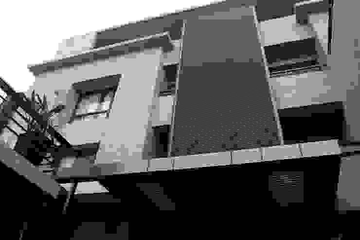 建築設計 東英 CY House, 黃耀德建築師事務所 Adermark Design Studio 黃耀德建築師事務所 Adermark Design Studio 房子