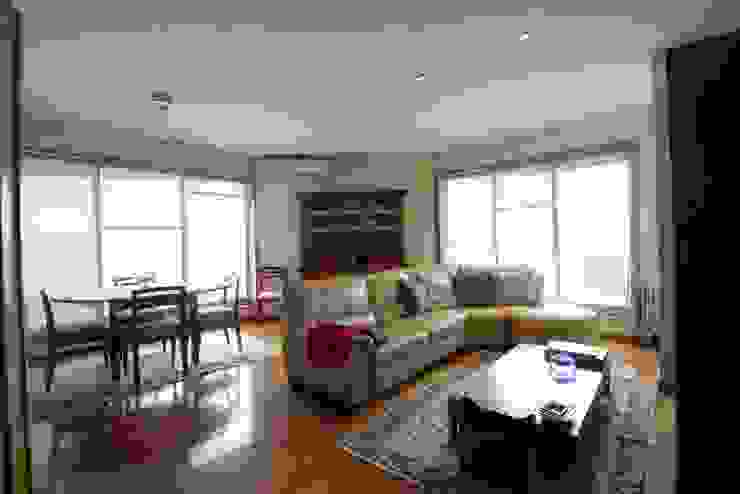 Sala (1) Salas de estar rústicas por Clix Mais Rústico