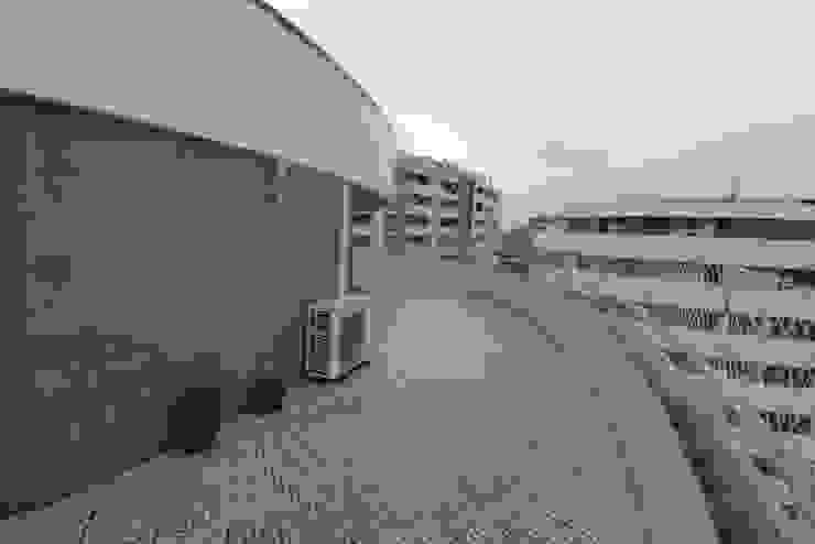 Terraço (3) Varandas, marquises e terraços rústicos por Clix Mais Rústico