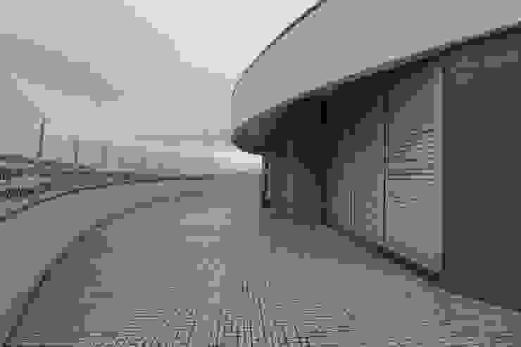 Terraço (5) Varandas, marquises e terraços rústicos por Clix Mais Rústico