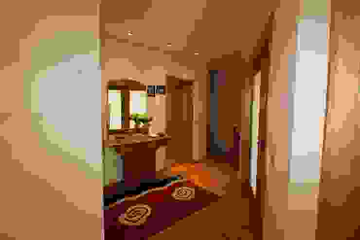 Hall de entrada (1) Corredores, halls e escadas rústicos por Clix Mais Rústico