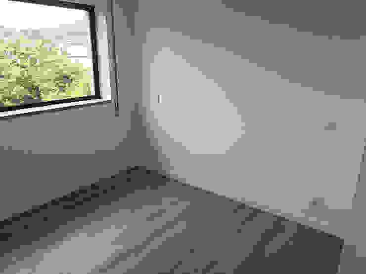 Quarto 2 (2) Quartos modernos por Clix Mais Moderno