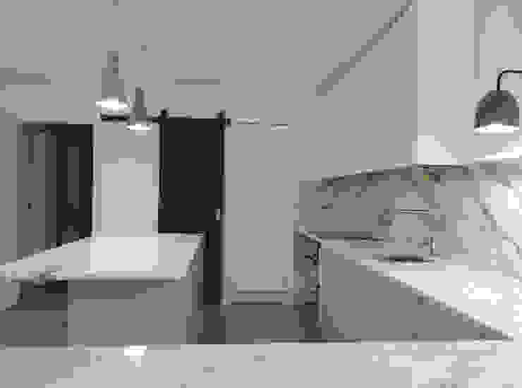 Apartamento Avenidas Novas Cozinhas minimalistas por CF Arquitectura e Design Minimalista Pedra