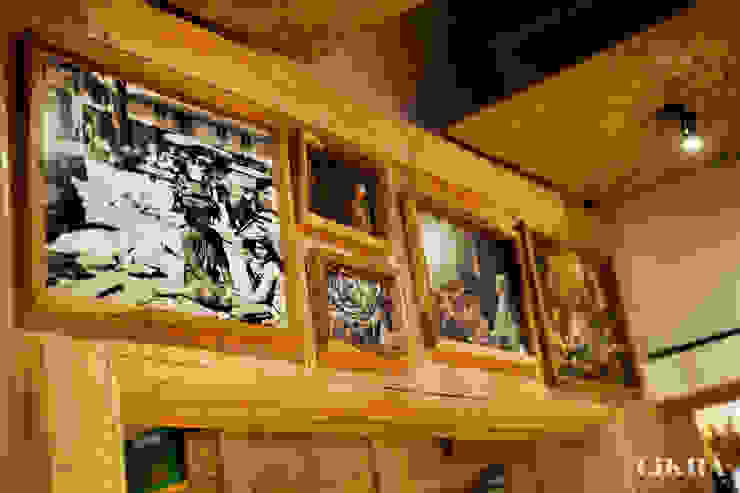 PASAR CISANGKUY - Design & Build, Likha Interior Likha Interior Concessionárias rústicas contraplacado Efeito de madeira Espaços gastronômicos