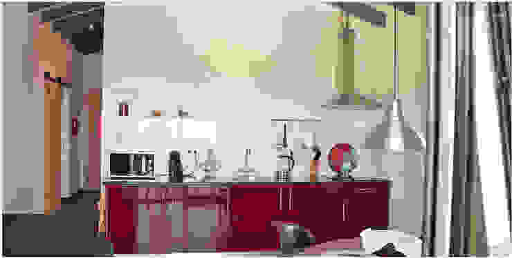 O Pirilampo - Alojamento Local Cozinhas clássicas por Arkhimacchietta Atelier Clássico