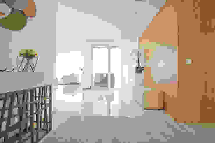 Moradia em Baião Salas de estar modernas por SOUSA LOPES, arquitectos Moderno