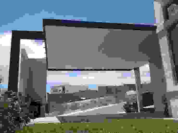 Constru - Acción برجولا للسيارة