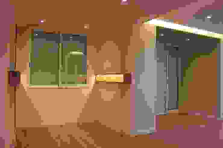 Feijó – Almada Viver com prazer by C EVOLUTIO LDA Salas de jantar modernas por C evolutio Lda Moderno