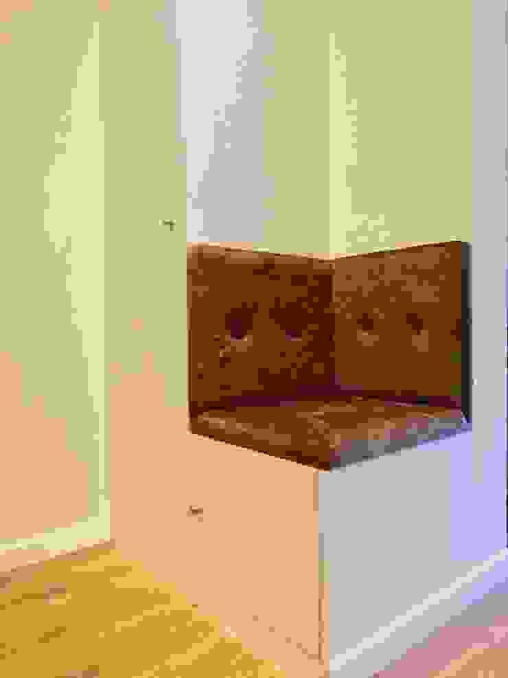 Feijó – Almada Viver com prazer by C EVOLUTIO LDA Corredores, halls e escadas modernos por C evolutio Lda Moderno