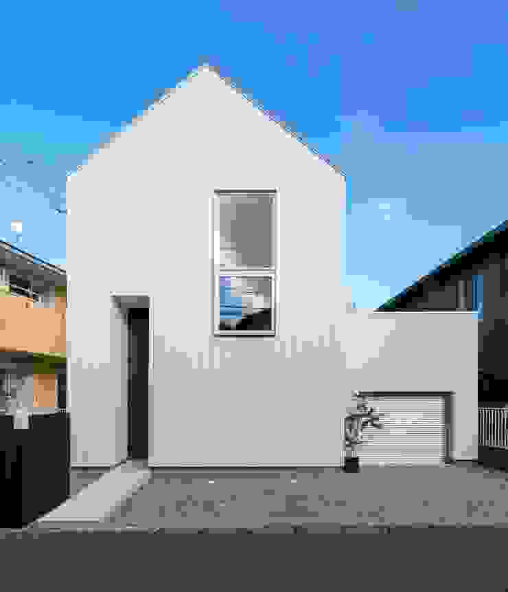 星設計室 Casa di legno Metallo Bianco