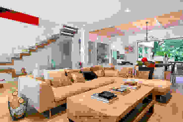 Lyte Iluminacion Modern Living Room
