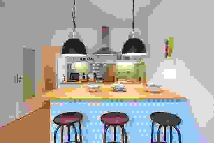 Tschangizian Home Staging & Redesign Industrial style dining room