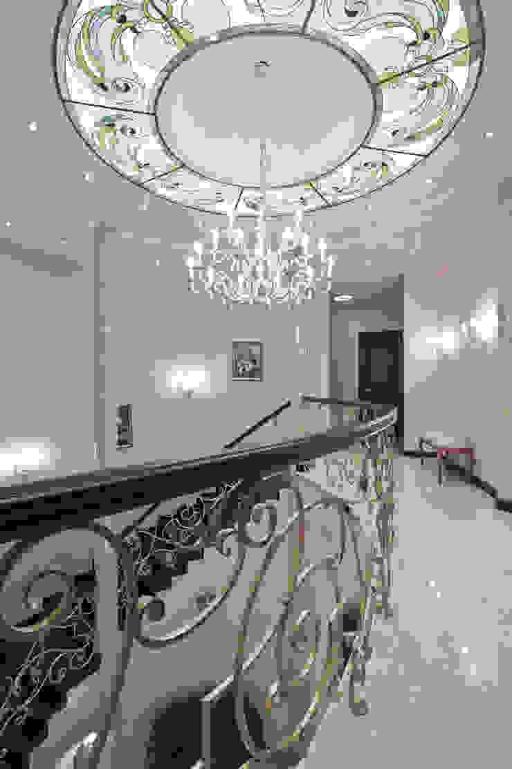 Холл второго этажа Андреевы.РФ холл,купол,витра,люстра,лестница,приватная,зона,дизайн,дом,частный,стиль,коассика
