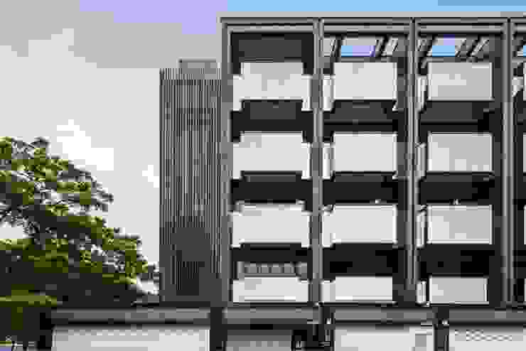 竹村空間 Zhucun Design Negozi & Locali commerciali in stile minimalista Metallo Nero