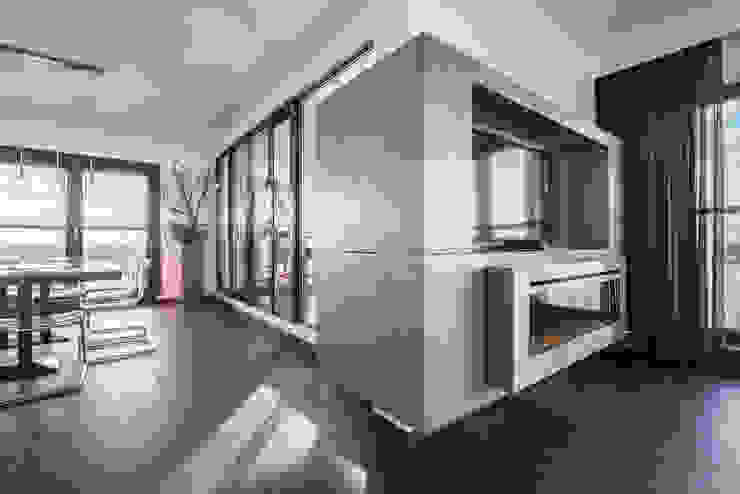 Lucht, Licht, Zicht Masters of Interior Design Moderne woonkamers