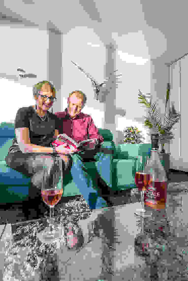 Lucht, Licht, Zicht Masters of Interior Design Moderne woonkamers