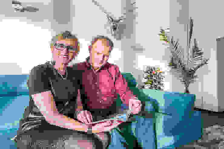 Lucht, Licht, Zicht Masters of Interior Design Moderne woonkamers
