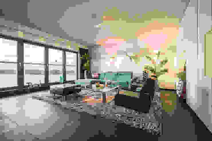 Lucht, Licht, Zicht Masters of Interior Design Moderne woonkamers