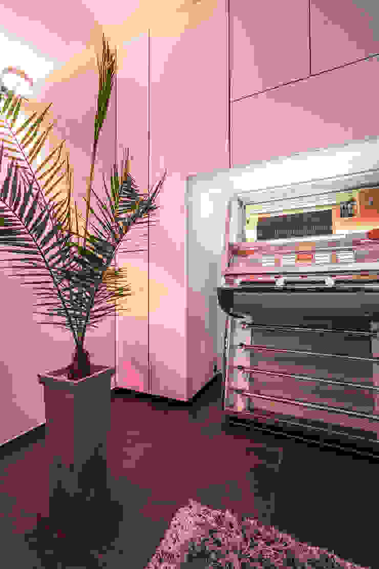 Lucht, Licht, Zicht Masters of Interior Design Moderne woonkamers